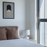 Park Residences شقة *