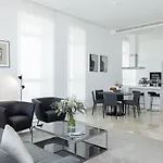Park Residences شقة *